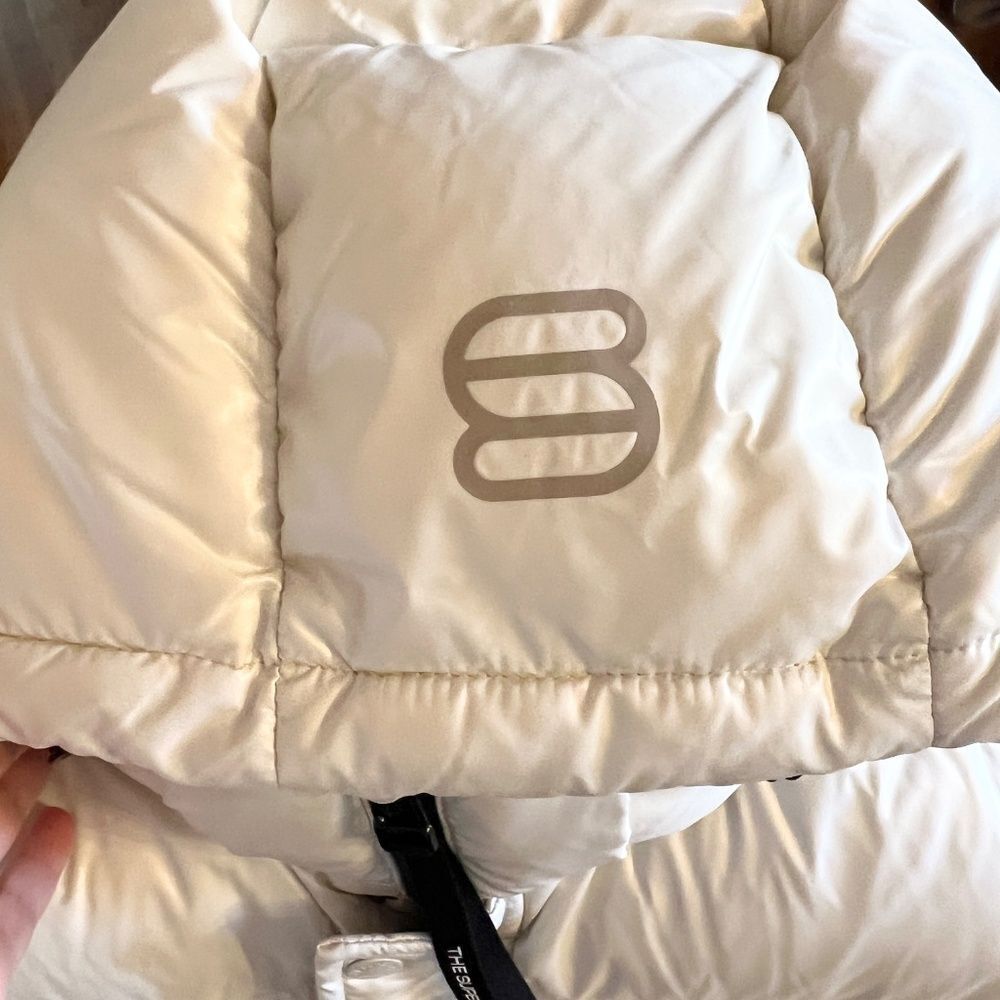 Aritzia Super Puff Cream Puffer Vest - Picture 10 of 12